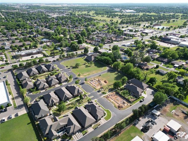 9233 Ruth Drive, Midwest City, OK 73130