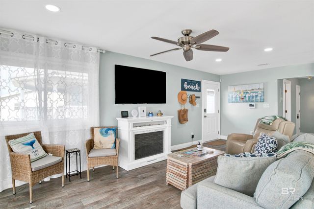 8205 Gulf Beach Lane, Gulf Shores, AL 36542