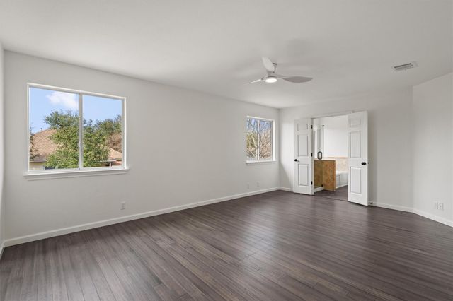 537 Rockhurst ST, Buda, TX 78610