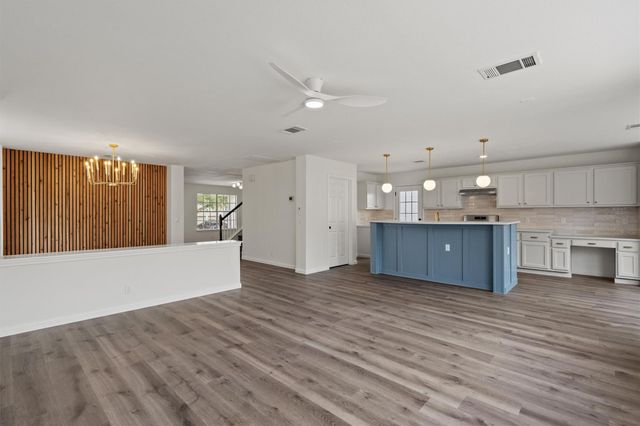 537 Rockhurst ST, Buda, TX 78610