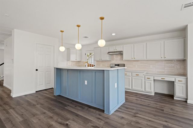 537 Rockhurst ST, Buda, TX 78610