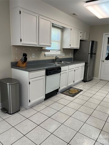 6525 Thamesmead Lane, Mint Hill, NC 28227