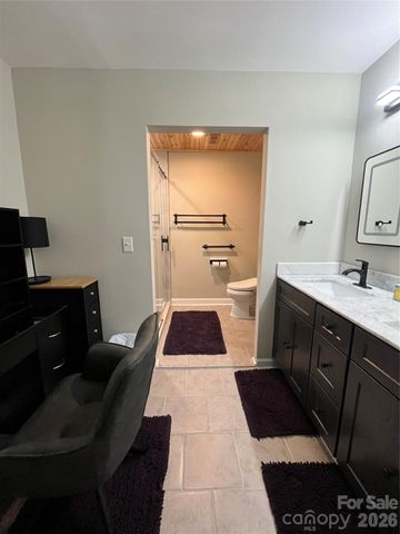 6525 Thamesmead Lane, Mint Hill, NC 28227
