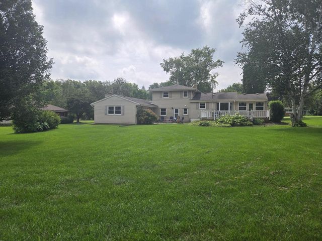 N71W13776 Nicolet COURT, Menomonee Falls, WI 53051