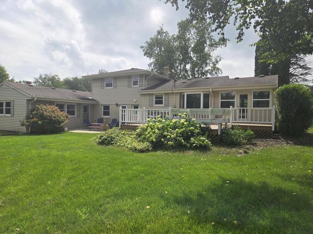 N71W13776 Nicolet COURT, Menomonee Falls, WI 53051