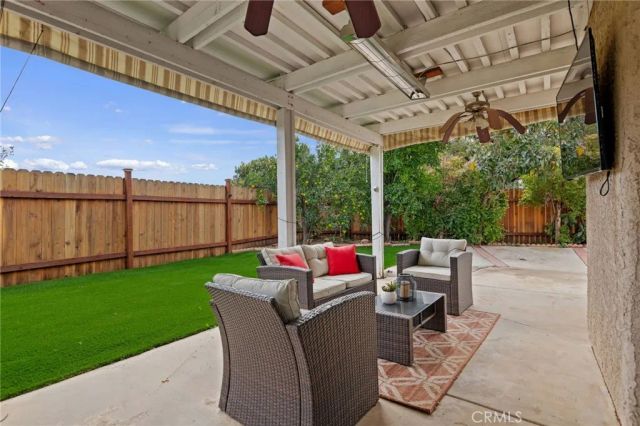 6698 Summerhill Court, Oak Park, CA 91377
