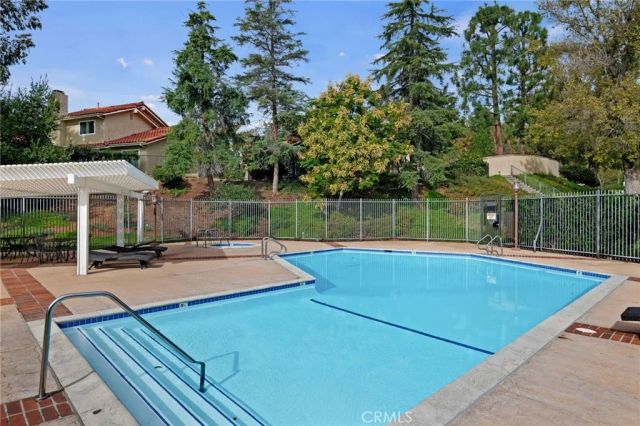 6698 Summerhill Court, Oak Park, CA 91377
