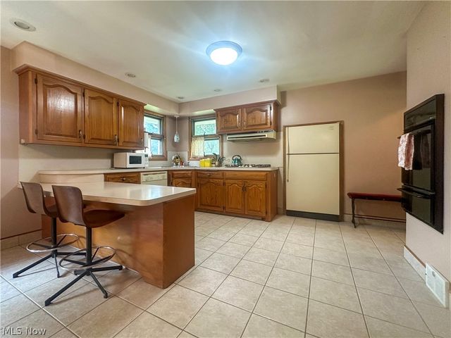 1525 Bellvue Drive, Niles, OH 44446