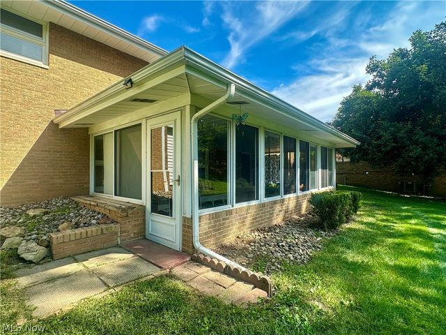 1525 Bellvue Drive, Niles, OH 44446