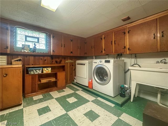 1525 Bellvue Drive, Niles, OH 44446
