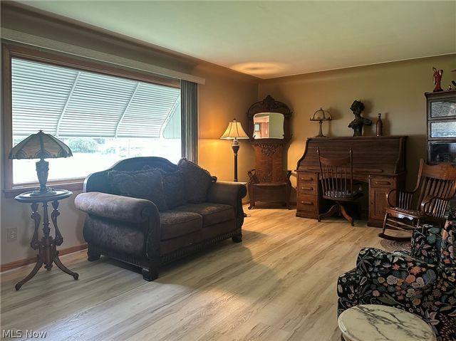 1525 Bellvue Drive, Niles, OH 44446