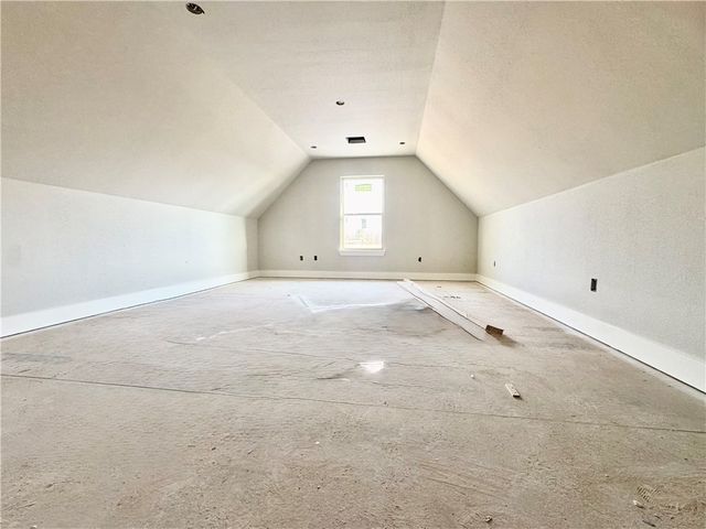 2104 Taylor Orchard Road, Gentry, AR 72734