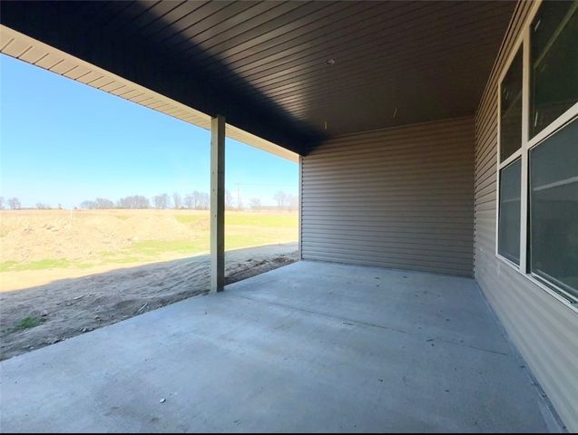 2104 Taylor Orchard Road, Gentry, AR 72734