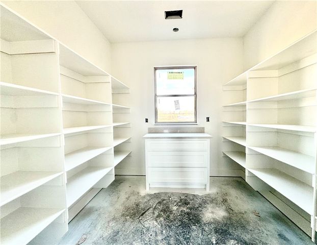 2104 Taylor Orchard Road, Gentry, AR 72734