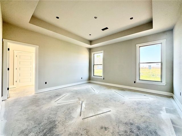 2104 Taylor Orchard Road, Gentry, AR 72734