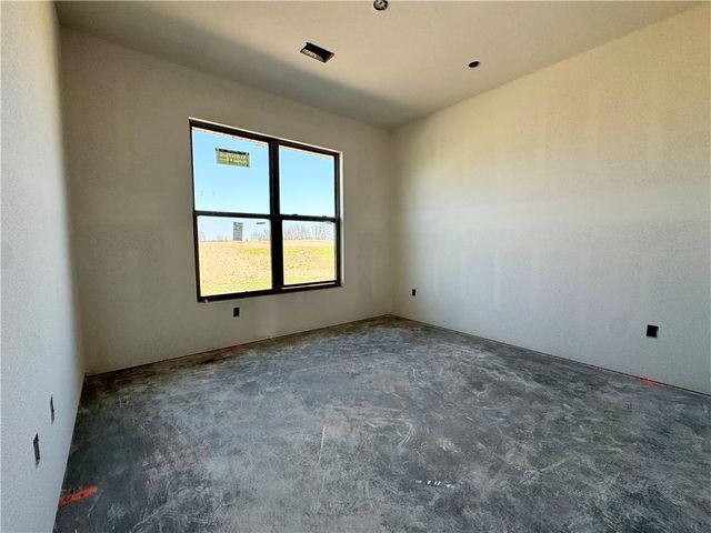 2104 Taylor Orchard Road, Gentry, AR 72734