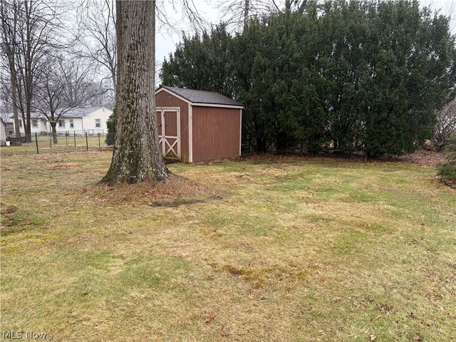 3895 Ayrshire Drive, Youngstown, OH 44511