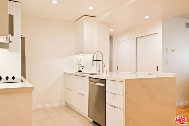 1230 Horn Avenue 419, West Hollywood, CA 90069