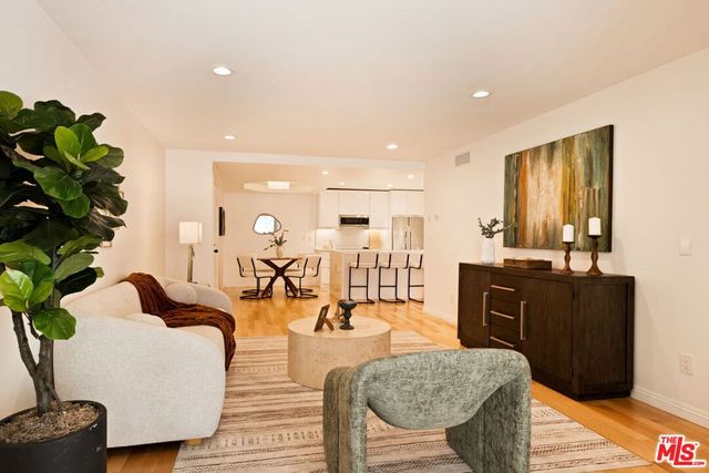 1230 Horn Avenue 419, West Hollywood, CA 90069