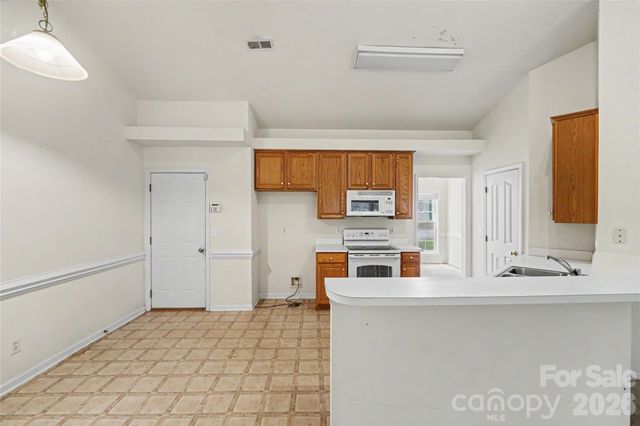 6213 Nevin Road, Charlotte, NC 28262