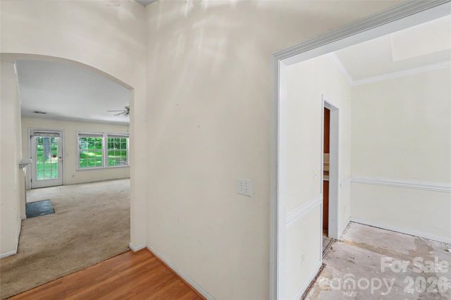 6213 Nevin Road, Charlotte, NC 28262