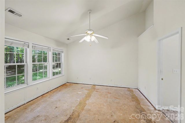 6213 Nevin Road, Charlotte, NC 28262