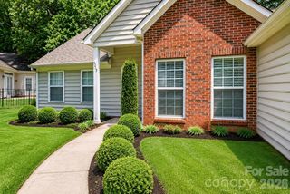 6213 Nevin Road, Charlotte, NC 28262
