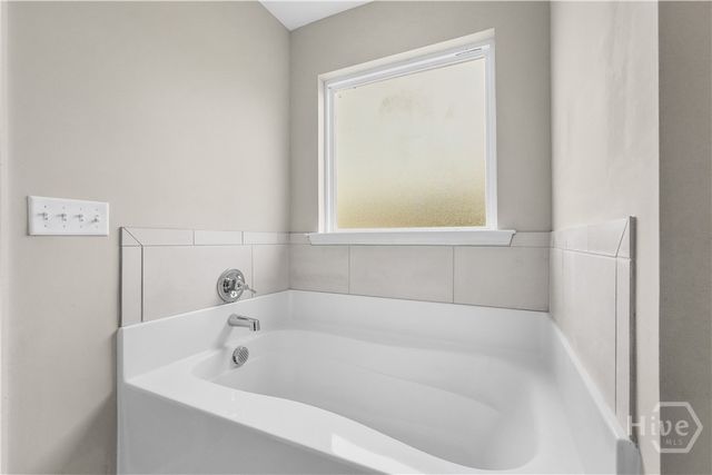 188 Laguna Way, Savannah, GA 31405