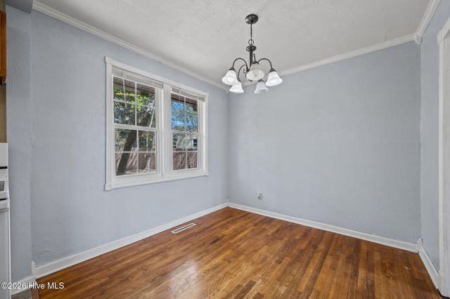 700 Henderson Drive, Jacksonville, NC 28540