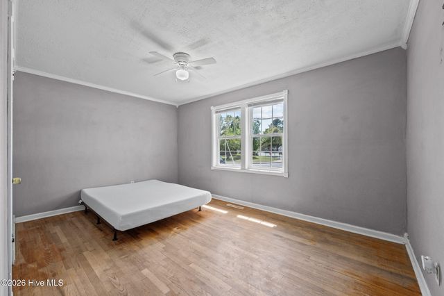 700 Henderson Drive, Jacksonville, NC 28540