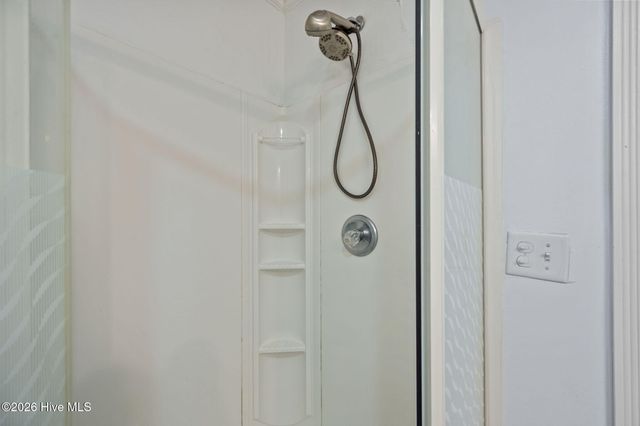 700 Henderson Drive, Jacksonville, NC 28540