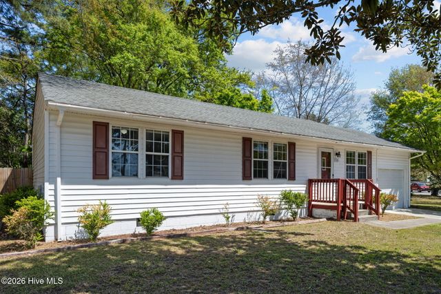 700 Henderson Drive, Jacksonville, NC 28540