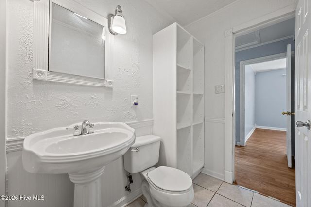 700 Henderson Drive, Jacksonville, NC 28540