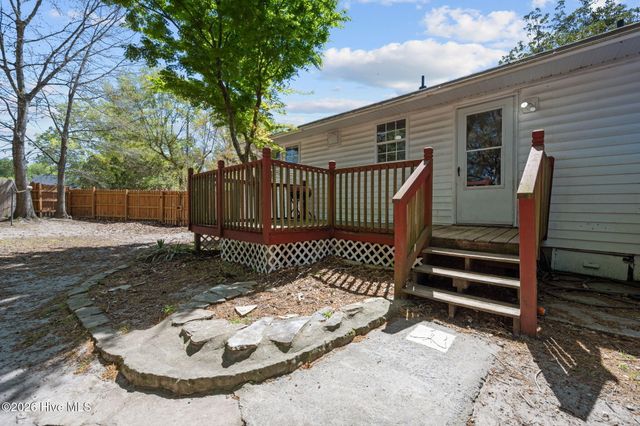 700 Henderson Drive, Jacksonville, NC 28540