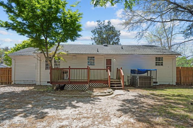 700 Henderson Drive, Jacksonville, NC 28540