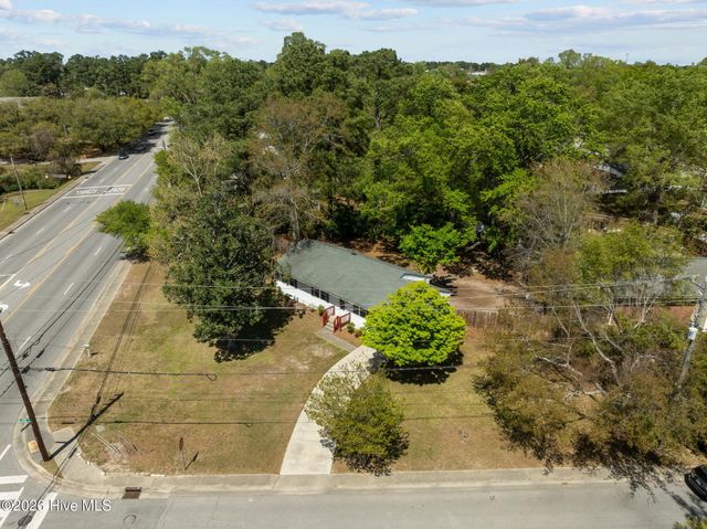 700 Henderson Drive, Jacksonville, NC 28540