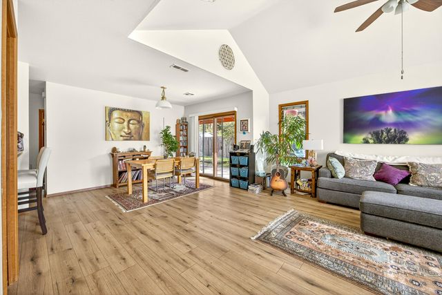 112 N Wightman Street, Ashland, OR 97520