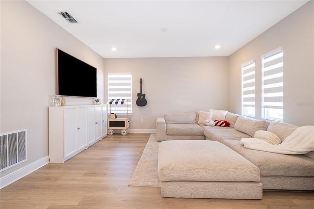 16033 VOLTERRA POINT, Bella Collina, FL 34756