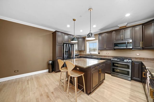 1192 CLARENCE Avenue 1, Oak Park, IL 60304