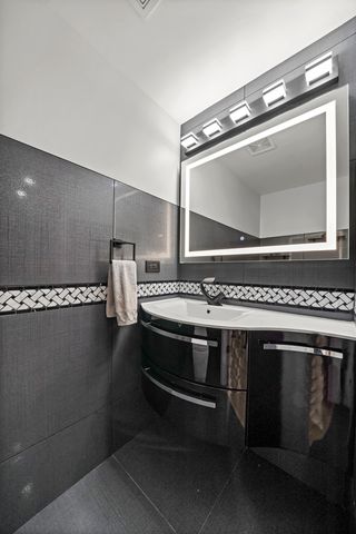 1192 CLARENCE Avenue 1, Oak Park, IL 60304