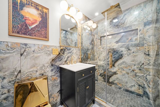 1192 CLARENCE Avenue 1, Oak Park, IL 60304