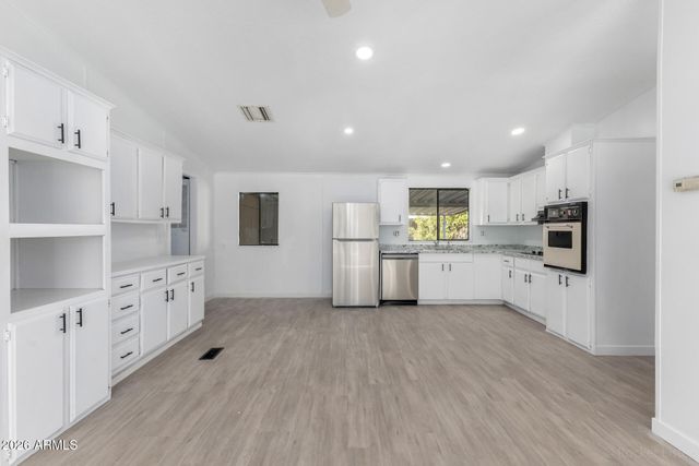 2921 E ORAIBI Drive, Phoenix, AZ 85050