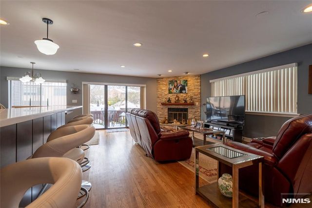 61 Woodbury Court 61D, Twp Of Washington, NJ 07676