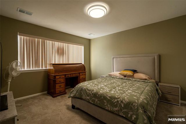 61 Woodbury Court 61D, Twp Of Washington, NJ 07676