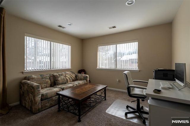 61 Woodbury Court 61D, Twp Of Washington, NJ 07676