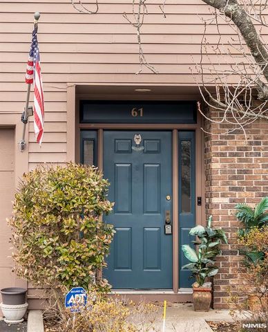 61 Woodbury Court 61D, Twp Of Washington, NJ 07676