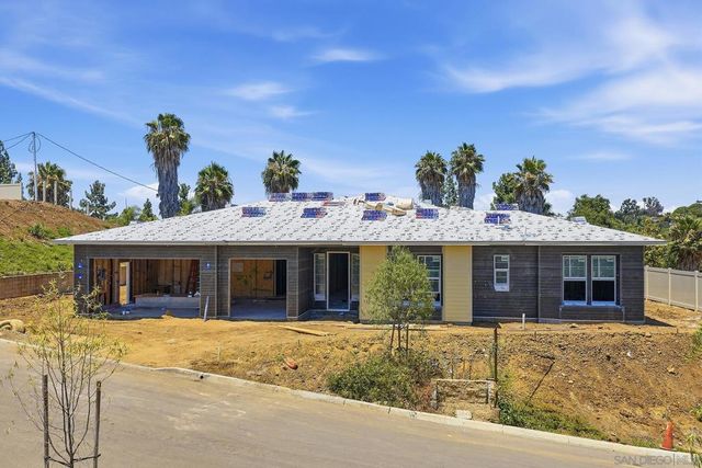 1748 Ishihara Rd, Vista, CA 92084