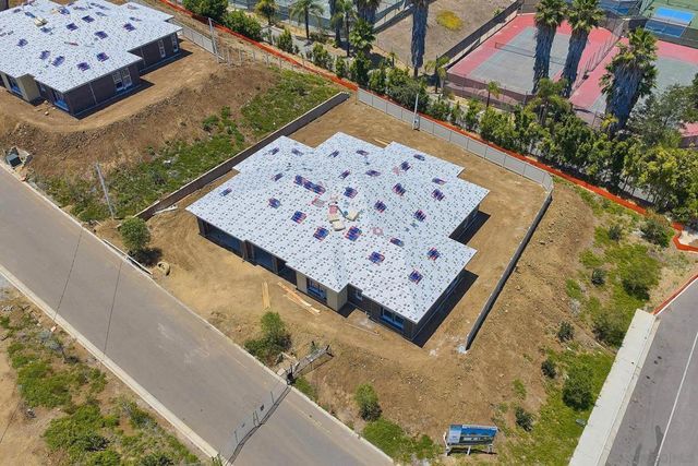1748 Ishihara Rd, Vista, CA 92084