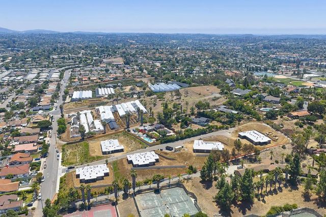 1748 Ishihara Rd, Vista, CA 92084