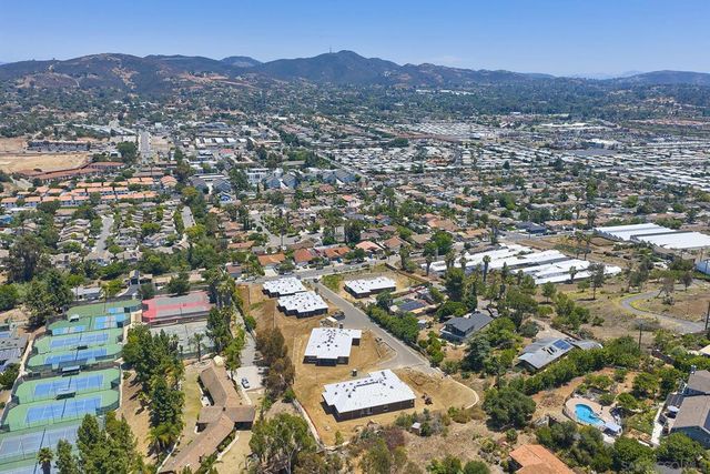 1748 Ishihara Rd, Vista, CA 92084